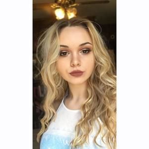 Meet your Posher, Kenzie